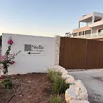 Stella Heights - Adults Only *