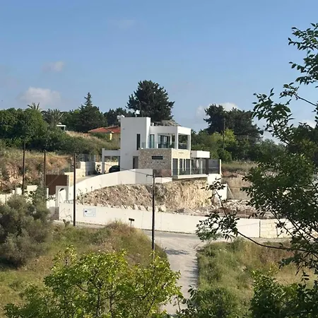 Stella Heights - Adults Only *