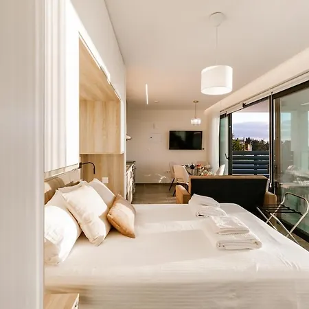 Villa Stella Heights - Adults Only