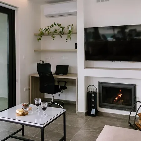 Stella Heights - Adults Only * Fyti