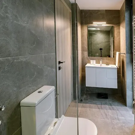 Stella Heights - Adults Only