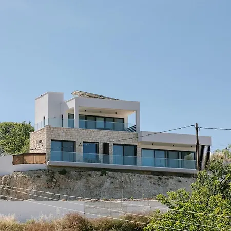 Stella Heights - Adults Only Fyti