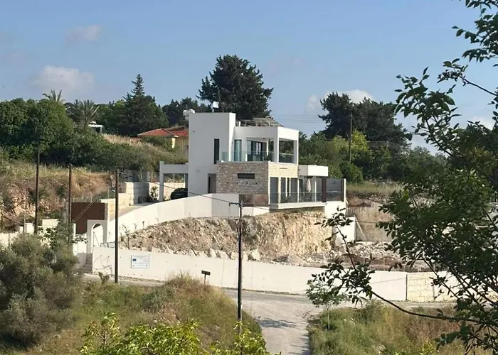 Stella Heights - Adults Only *