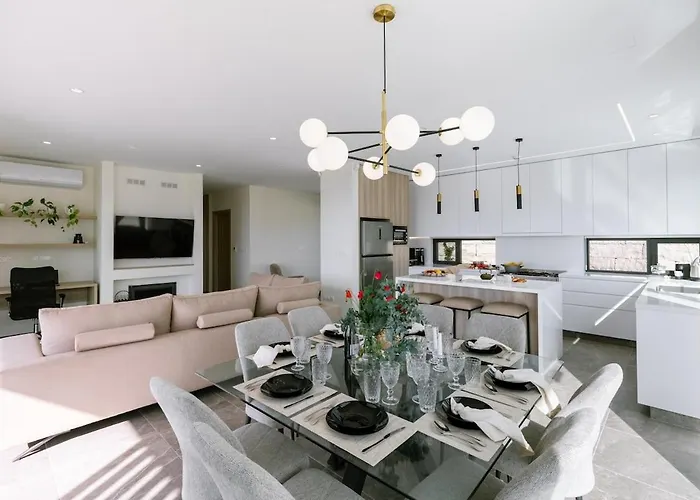 Vila Stella Heights - Adults Only