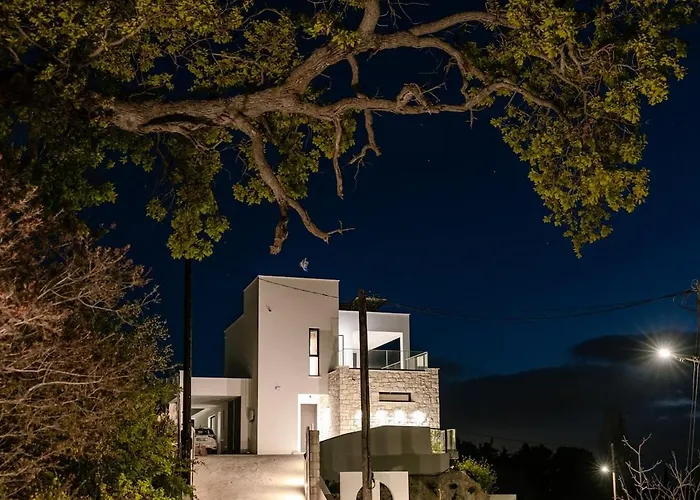 Stella Heights - Adults Only