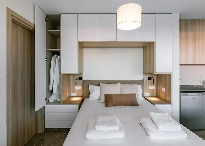 Stella Heights - Adults Only Fyti