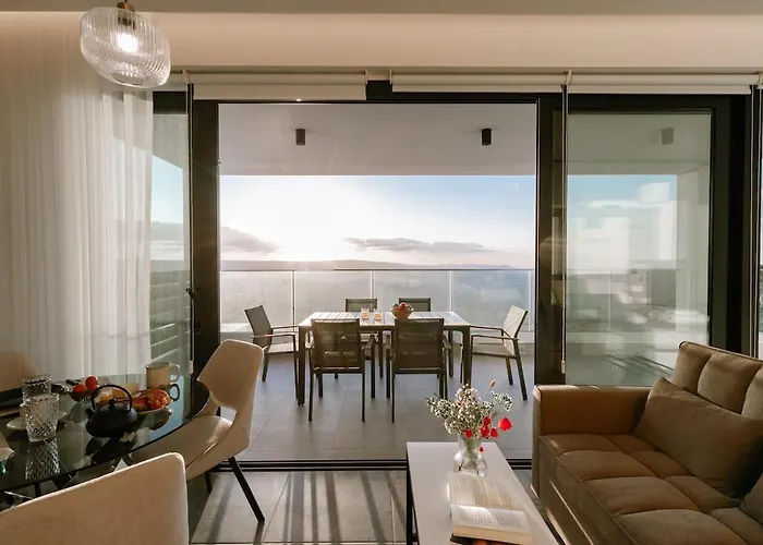 Stella Heights - Adults Only * Fyti